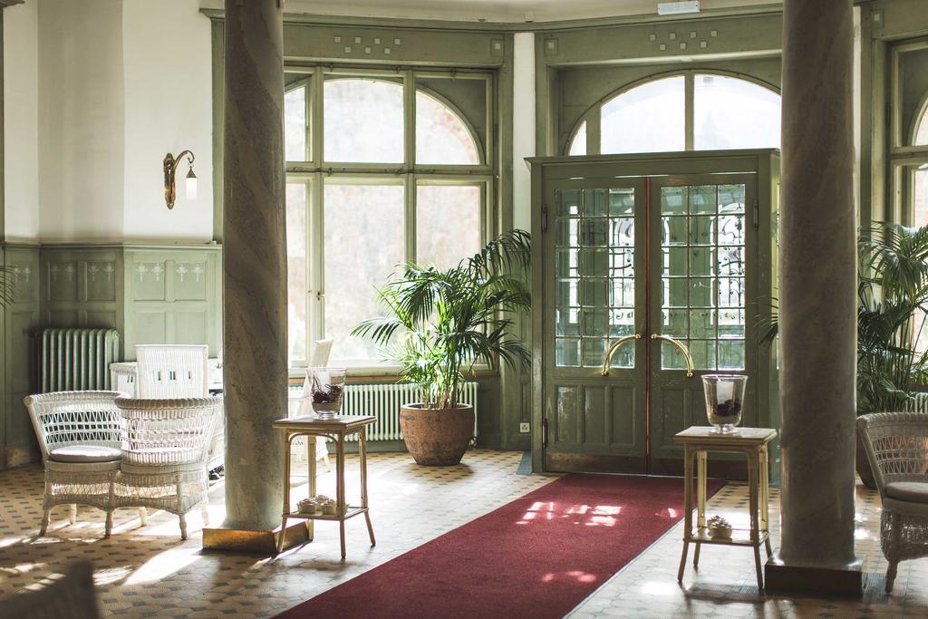 Kurhaus Berguen Hotell Exteriör bild