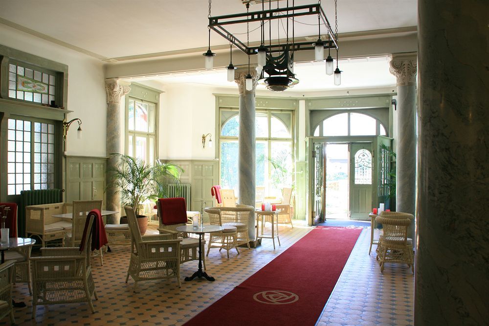 Kurhaus Berguen Hotell Exteriör bild