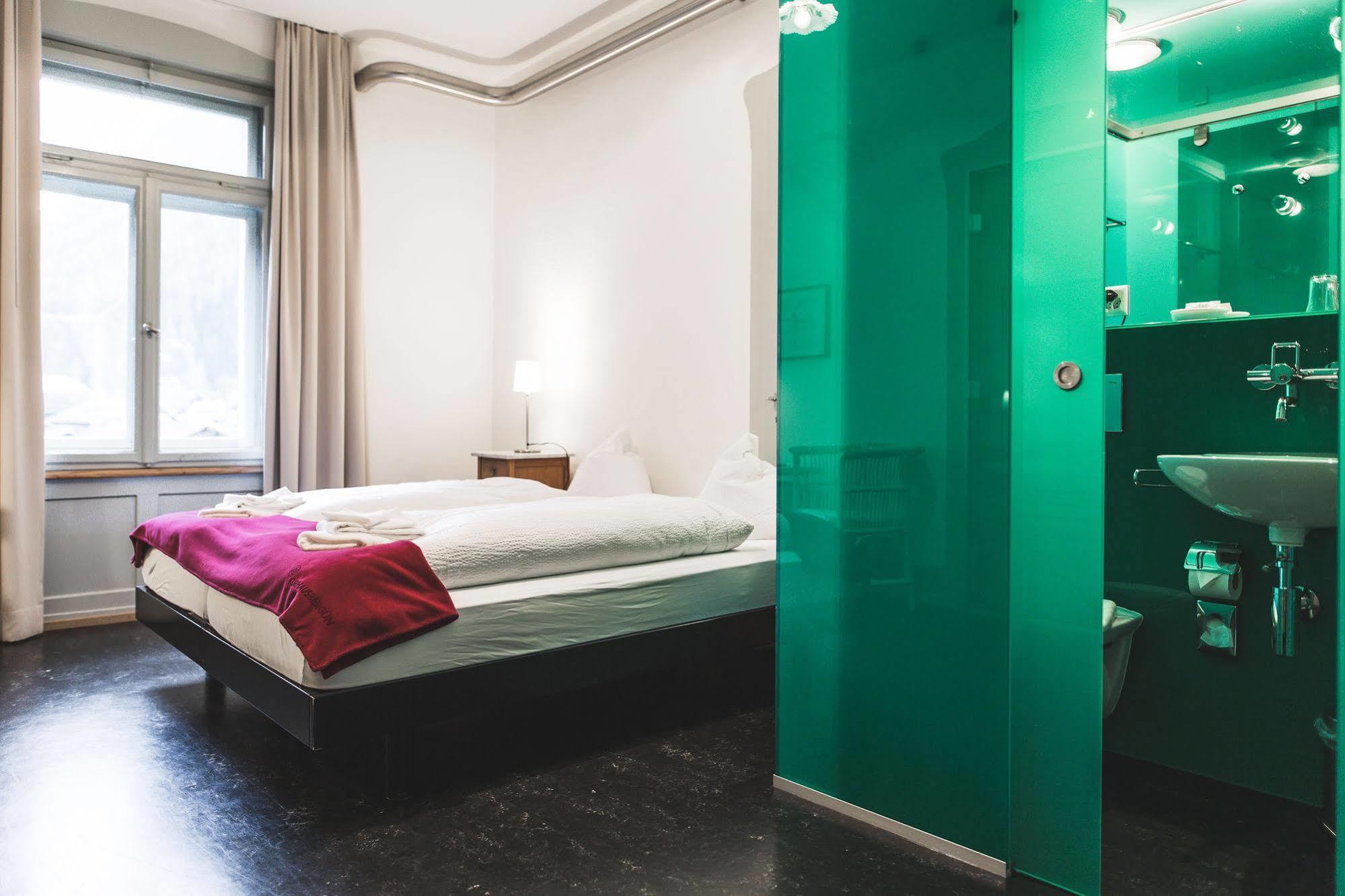 Kurhaus Berguen Hotell Exteriör bild